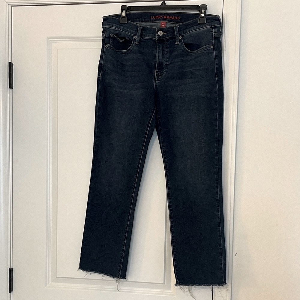 *NWOT* Lucky Brand Cropped Indigo Denim Jeans - Picture 3 of 8